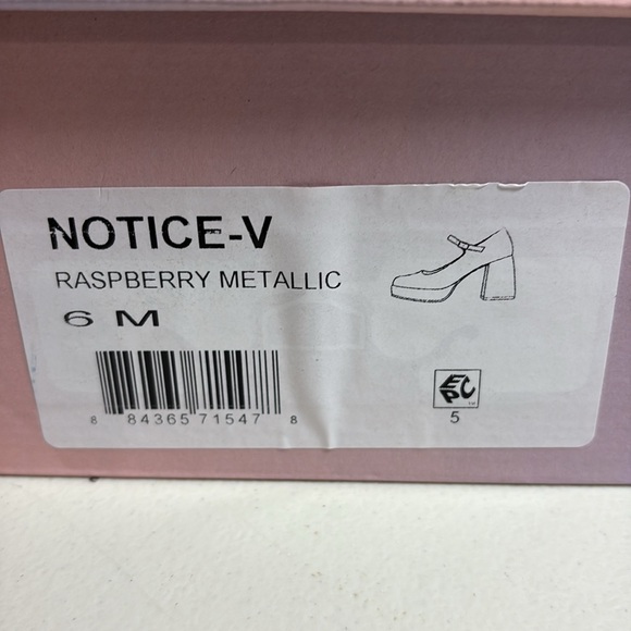 LisaVicky Notice-V Raspberry Metallic Platform Heels - Picture 2 of 6